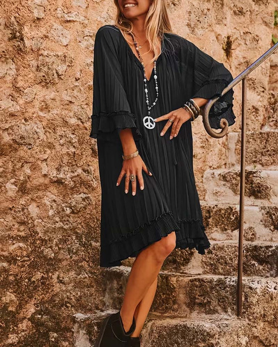 V-Ausschnitt Kleid Mit Rüschen Und Dreiviertelärmeln