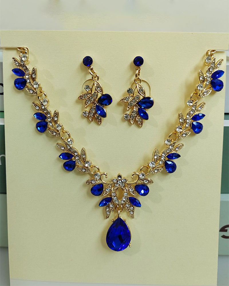 Funkelndes Tränenförmiges Anhänger-Halsband Und Ohrringe Set