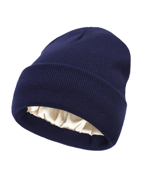 Einfarbige Strickmütze
