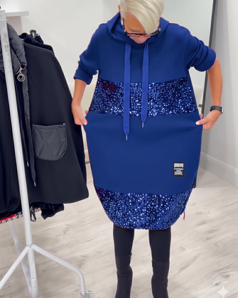 Kleid mit Kapuze und modischem Patchwork