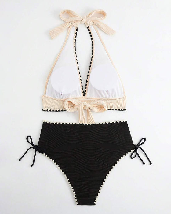 Bikini Zweiteiliges Set Mit Halterhals und Kontrastfarbe Design