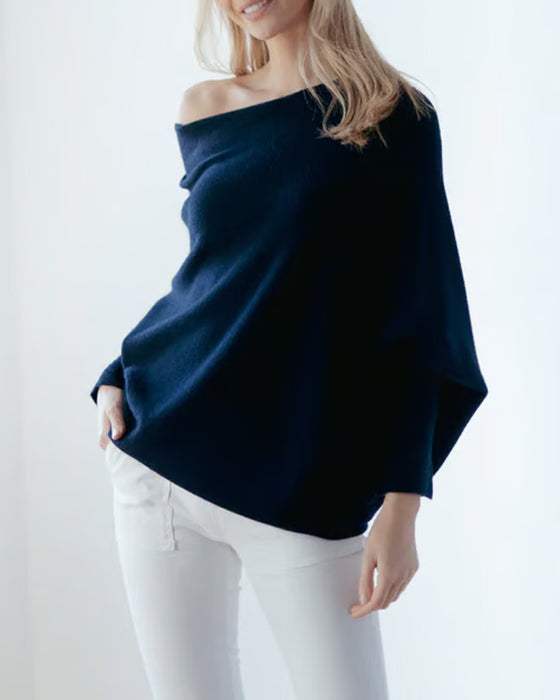Innovative Asymmetrische Drapierte Strickmode