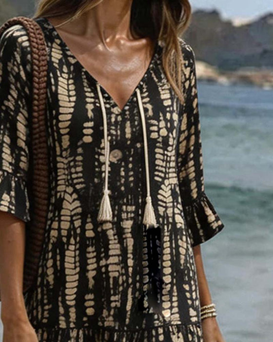 Lässiges Kleid Mit V-Ausschnitt Und Print