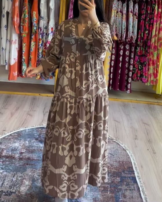 Bedrucktes, lockeres Kleid mit Knopfleiste