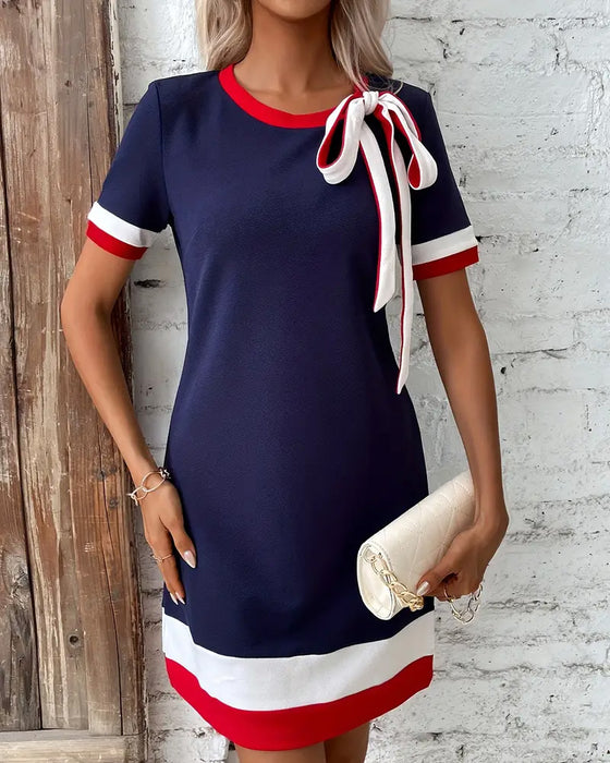 Kleid Kurzärmlig Kontrastband
