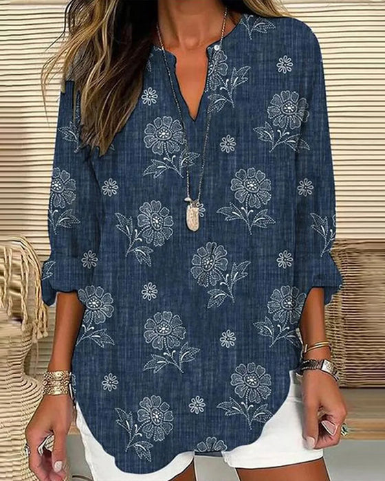Lässige bluse mit blumendruck