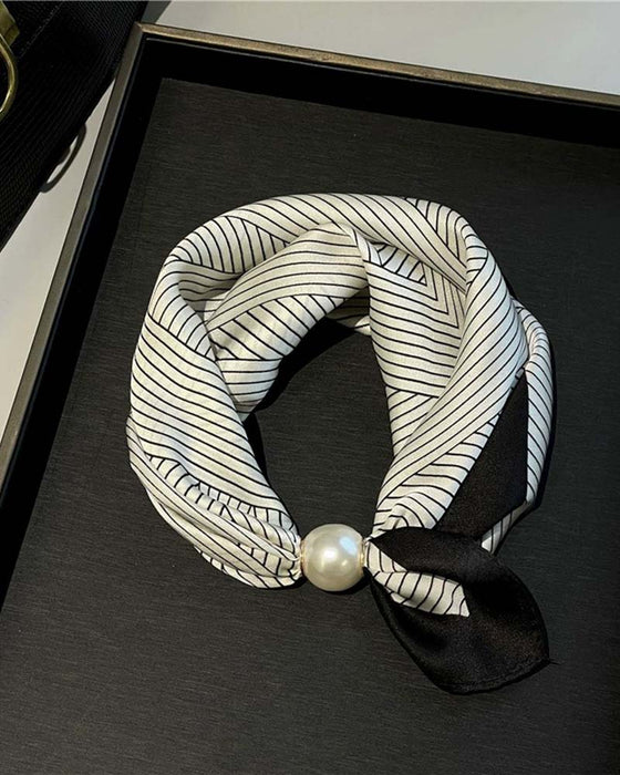 Müheloser Glamour: Perlenkettenschal 🧣