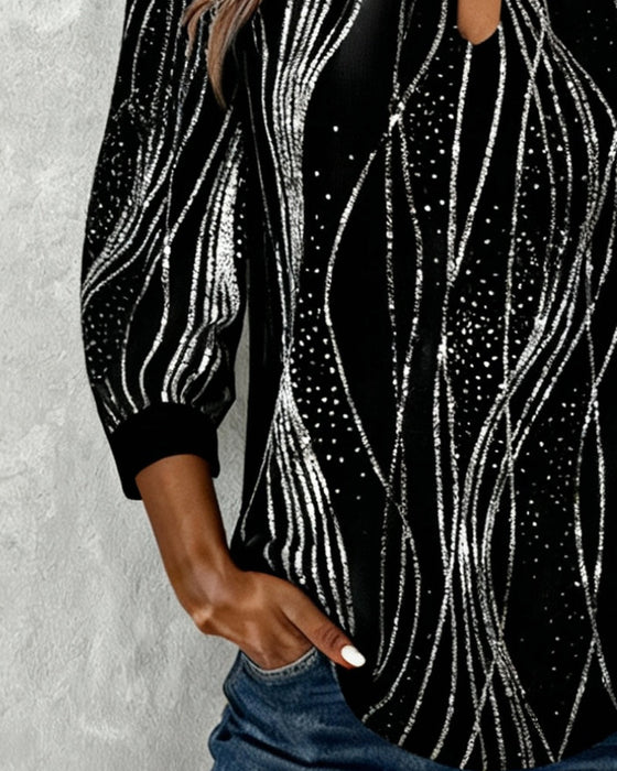 Modisches Top mit Linienprint und Ausschnitt