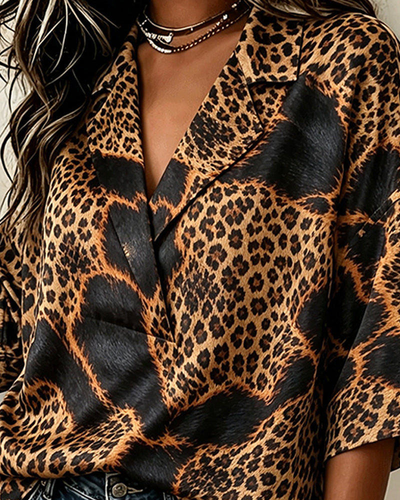 Bluse Revers Kreuz Leopard