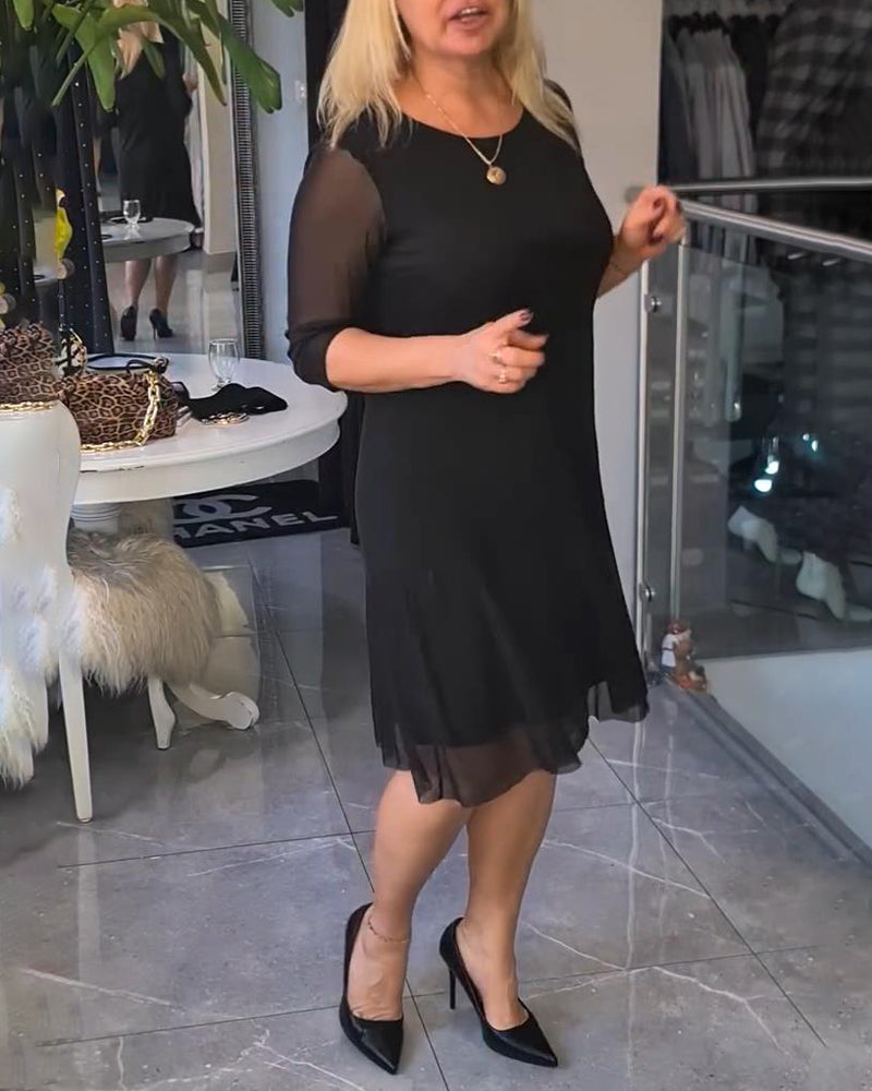 Transparentes und modisches unifarbenes Kleid