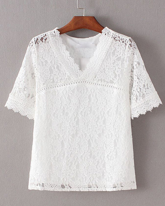Einfarbige Bluse Mit Kurzen Ärmeln Und Spitze