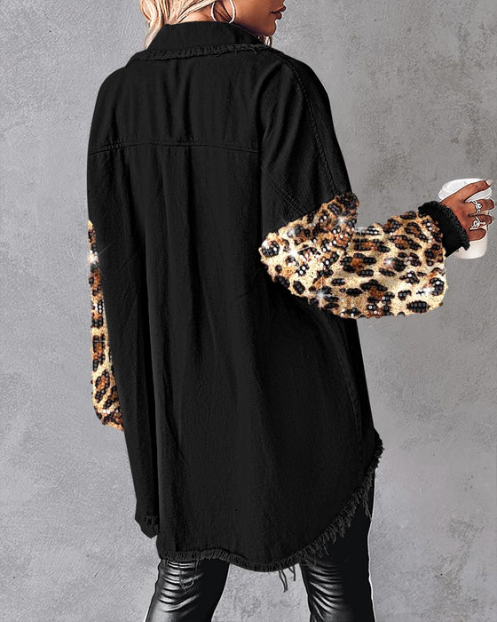 Mantel Mit Taschenartig, Leopardenmuster Und Gepaneliert Merkmalen
