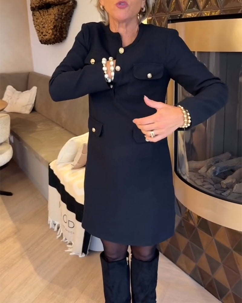 Elegantes und schlankes Kleid im Chanel-Stil