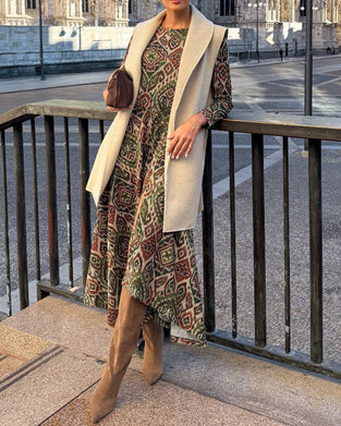 Kleid Modisch retro bedruckt mit Schlitz