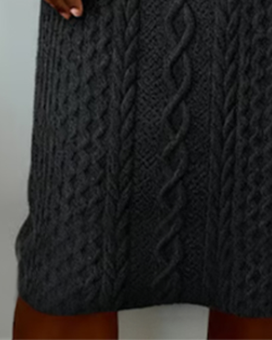 Kleid mit Kragen aus Denim, Zopfmuster-Strick und Patchwork