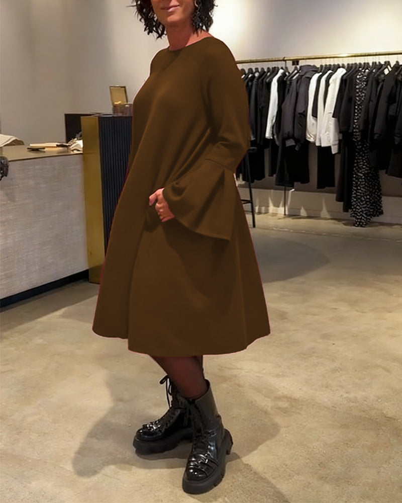 Kleid Uni Schwingenärmel Rüschen