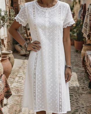 Kleid Rundhals Spitze Ausschnitt Etui