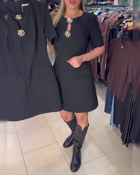 Kleid Metallschließe Figurbetont Kurzarm