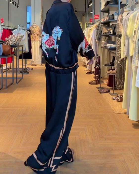 Set Kurze Jacke Und Lässige Hose