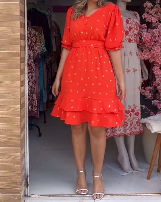 Lässiges Kleid mit kurzen Ärmeln und V-Ausschnitt und Print