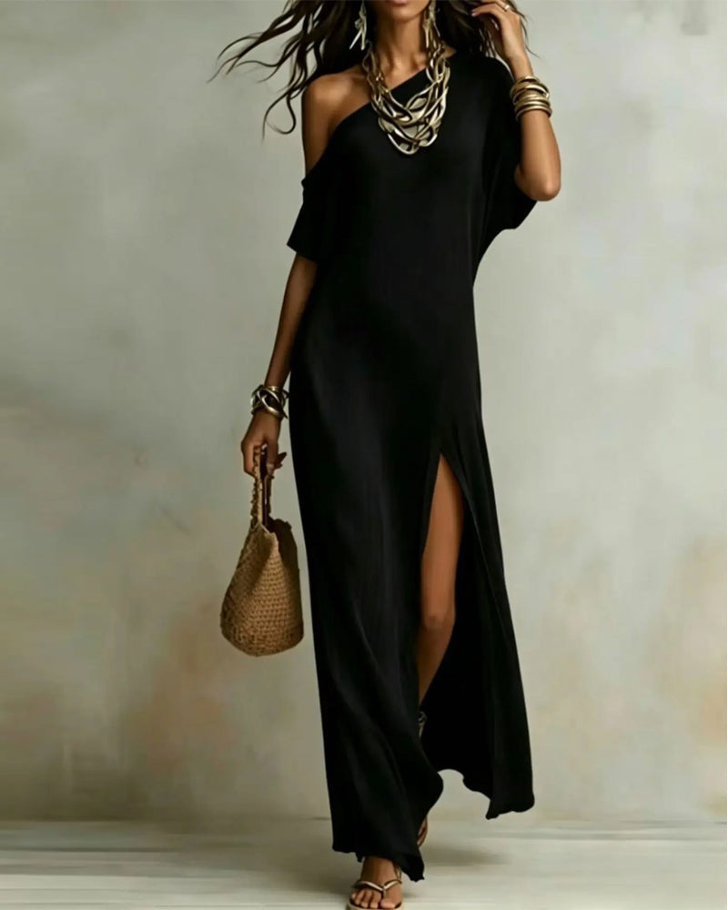 Kleid Mit Geschrägtem Schlitzschulter Und Schlitz
