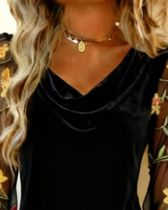 Besticktes langärmeliges Kleid mit Patchwork