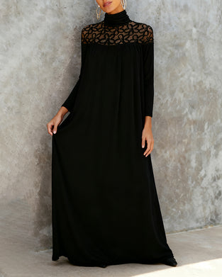 Elegantes Kleid mit Stehkragen aus Mesh und Patchwork