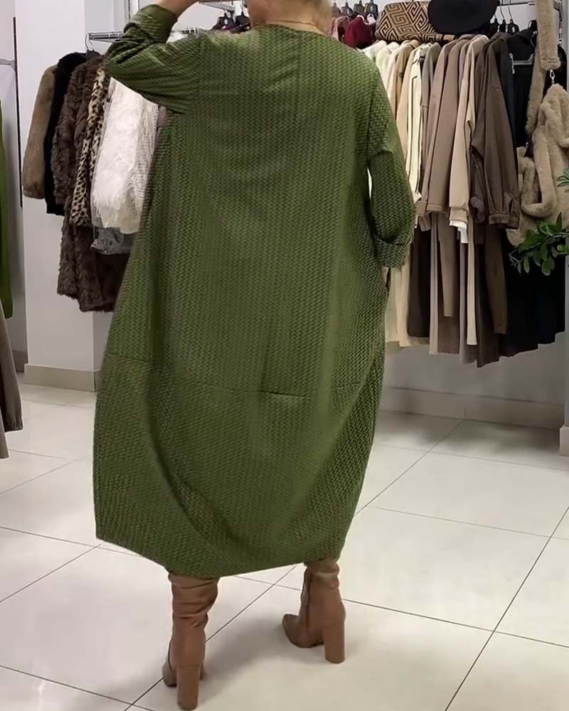 Kleid mit Rundhalsausschnitt in Übergröße und weiter Passform