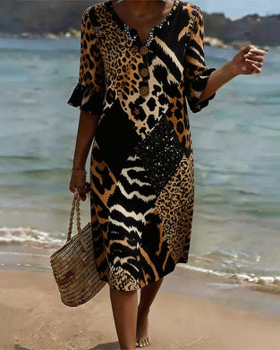 Kleid mit Leopardenmuster und V-Ausschnitt