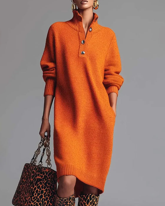 Unifarbenes Kleid mit Knöpfen und hohem Kragen