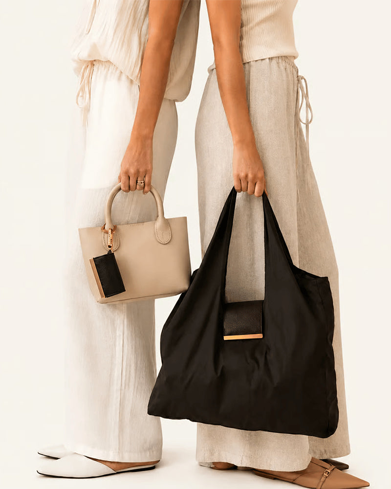 Verwandelbare Charm-Tasche – Stilvolle Vegane Leder Tote & Schlüsselanhänger-Charm