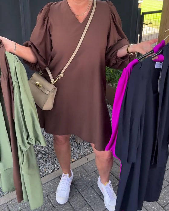 Kleid Mit V-Ausschnitt Und Puffärmel Gerade Passform