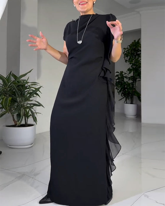 Modisches unifarbenes Kleid mit Rüschen-Design