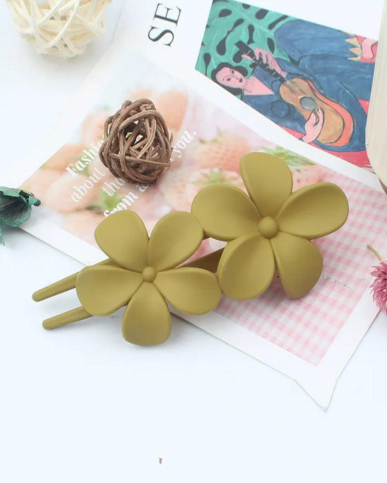 Haarclips Mädchen Blumenrücken
