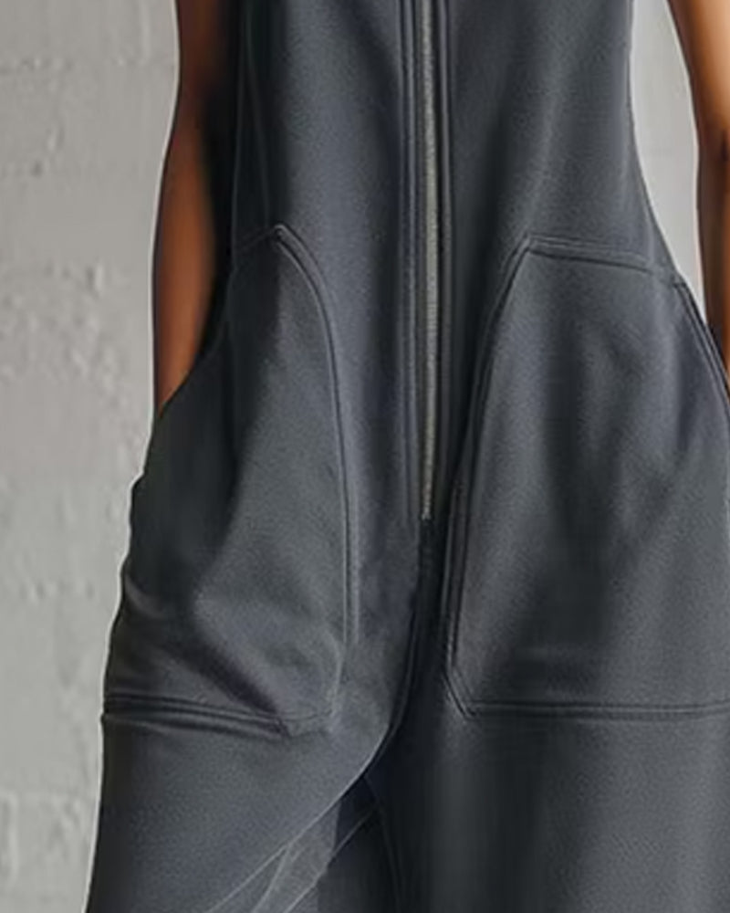 Unifarbener Jumpsuit Mit Kapuze Und Tasche