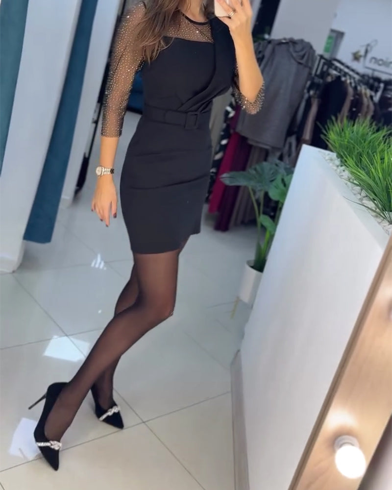 Kleid Mesh Kappe Strass Slim Fit Hüftumspielend