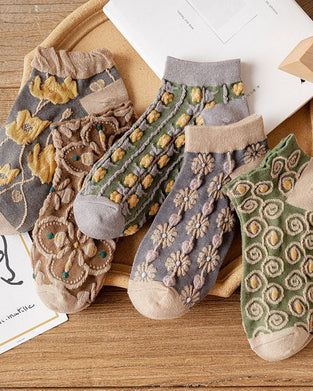 Damensocken aus Baumwolle mit geprägtem Blumenmuster