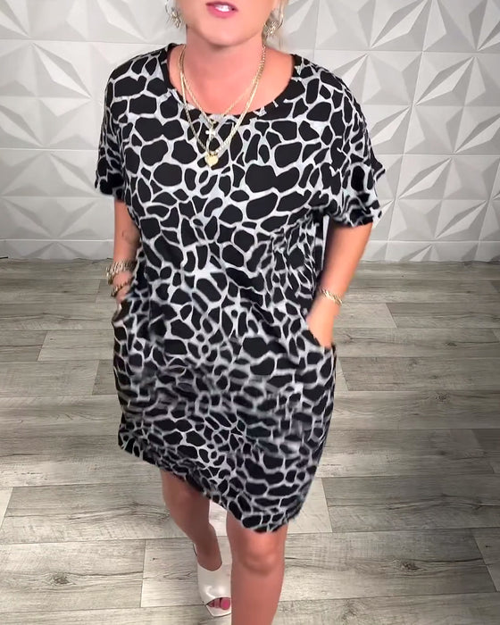 Lässiges Kleid mit Rundhalsausschnitt und Print