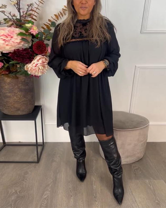 Kleid Mit Spitzenausschnitt Detail, Puffärmel-Design Und Eleganter Aura