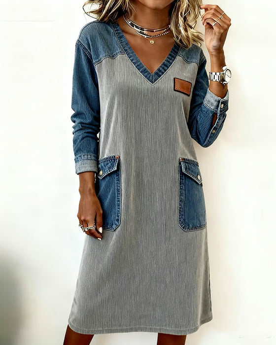Kleid Mit V-Ausschnitt, Modischem Aussehen Und Farbblock-Design
