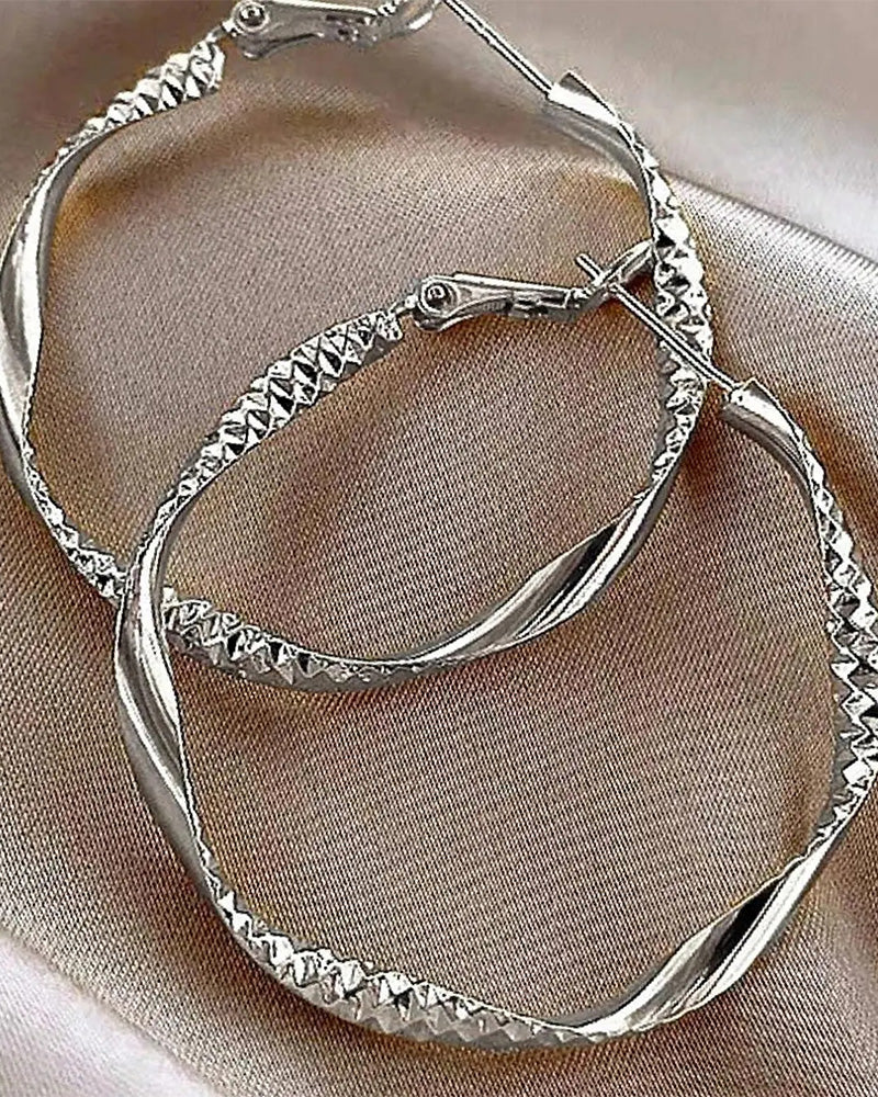 Minimalistisch Unregelmäßig Gedrehter Ring Ohrringe Elegant Texturiertes Design