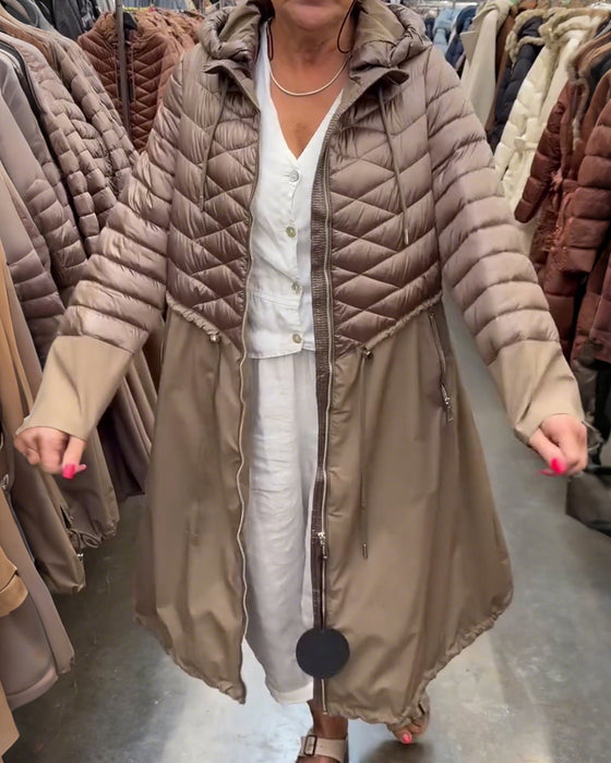 lange gesteppte Jacke mit Kapuze
