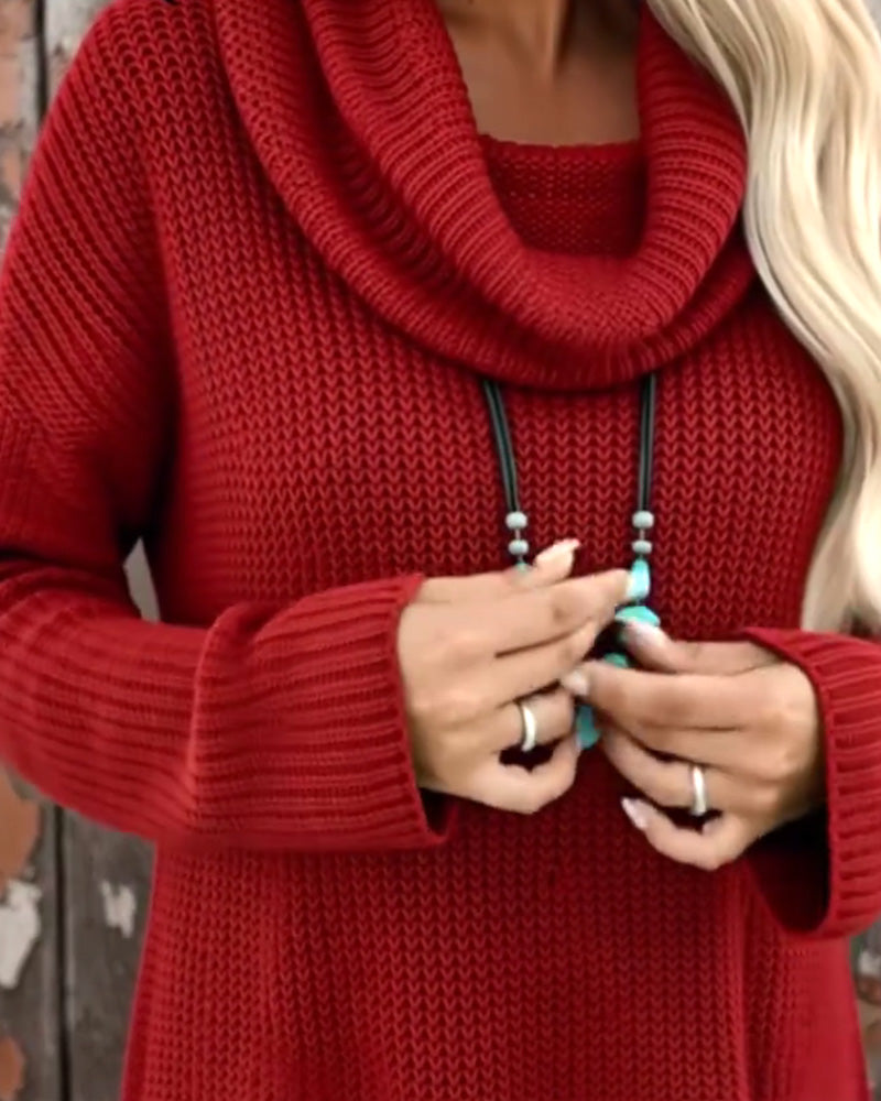 Unifarbenes Kleid mit hohem Ausschnitt und stylischem Design