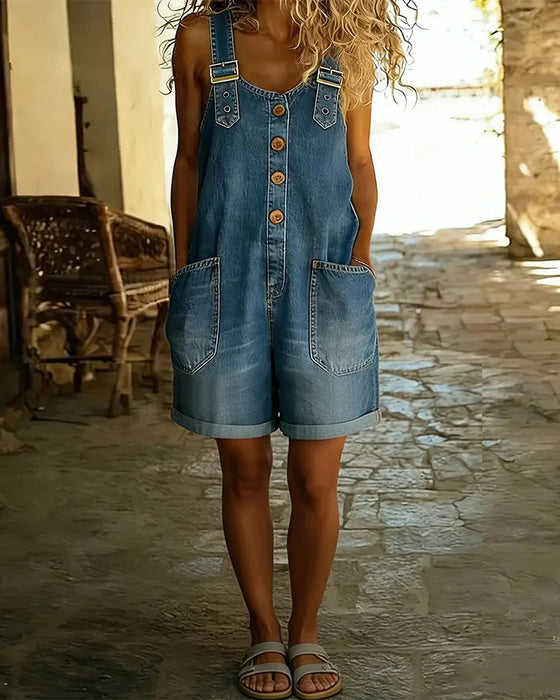 Jumpsuits mit lässigen Denim-Shorts