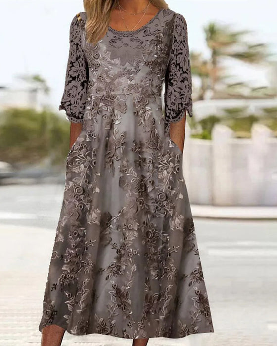 Kleid mit Rundhalsausschnitt und Dreiviertelärmeln