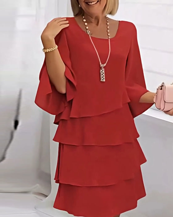 Elegantes Einfarbiges Kleid Mit Dreiviertelärmeln