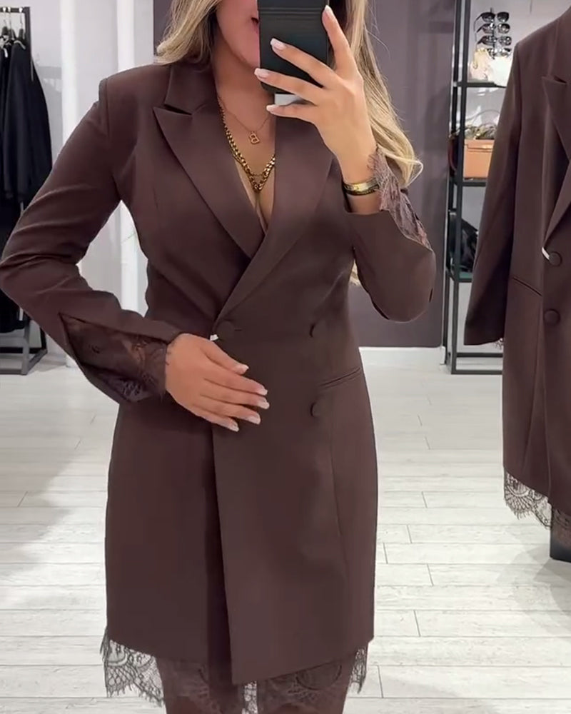 Kleid mit V-Ausschnitt und Einsätzen für die Arbeit