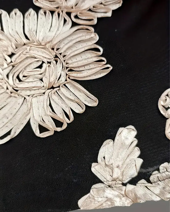 Modisches gehäkeltes gerades Kleid