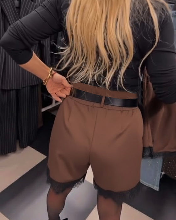 Shorts elegant spitzenbesetzt