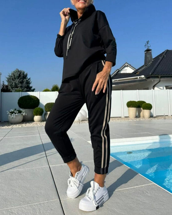 Casual Zweiteilige Set Mit Damen Kapuzen - Sweatshirt Und Hosen